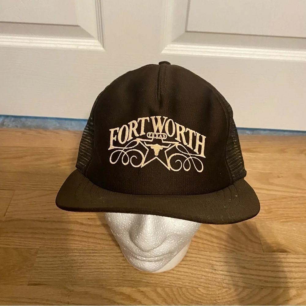 Vintage Fort Worth Texas Snap Back Mesh 80s Trucker Hat Brown Puffy Print 90s